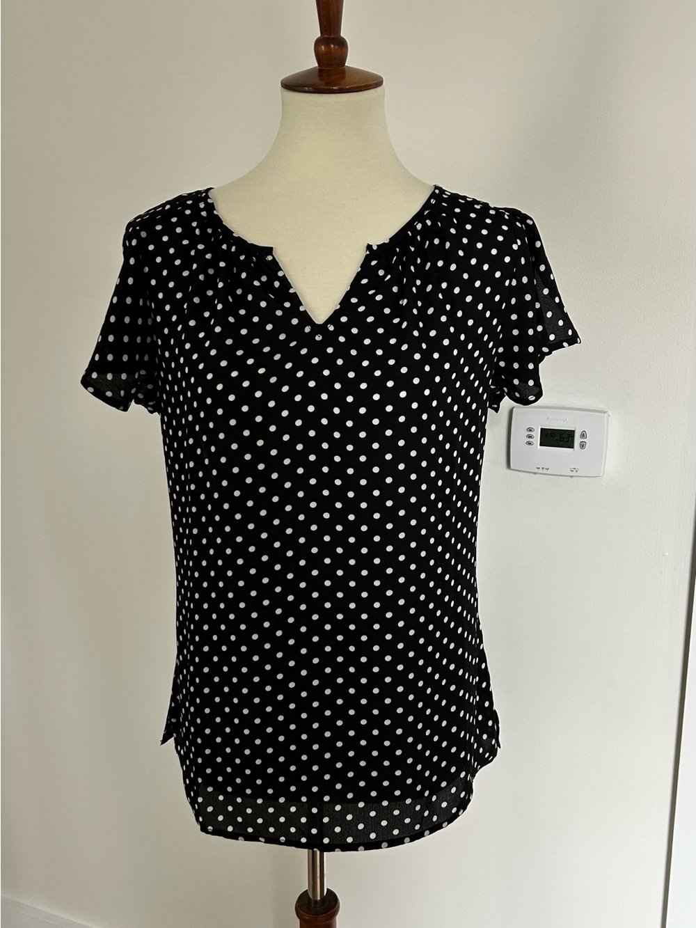NWOT Como Vintage Black Polka Dot Short-Sleeve Blouse Medium